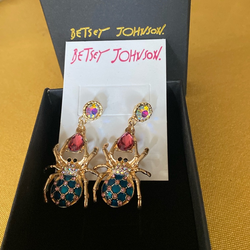 BETSEY JOHNSON SPIDER EARRINGS HUGE SPARKLING RHINESTONES PIERCED NIB